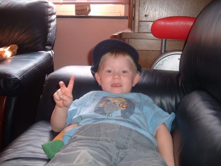 mon petit frere suporter du standard
